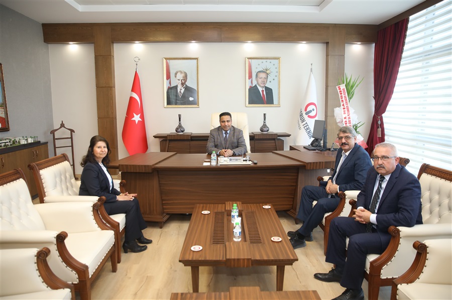 Bölge Müdürümüz İskenderun Teknik Üniversitesi Rektörü Prof.Dr. Mehmet DURUEL'i Makamında Ziyaret Etti.